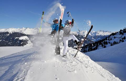 Sporteln im Schnee - Juchee! - Hotel wöscherhof