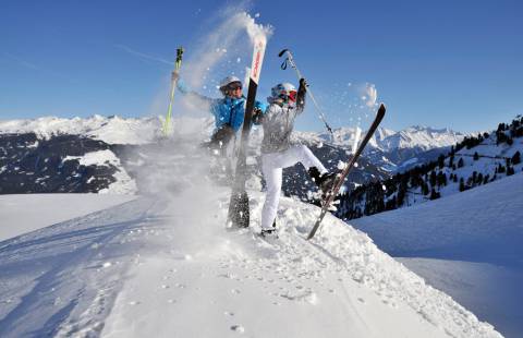 Sports in the snow - yay! - Hotel wöscherhof